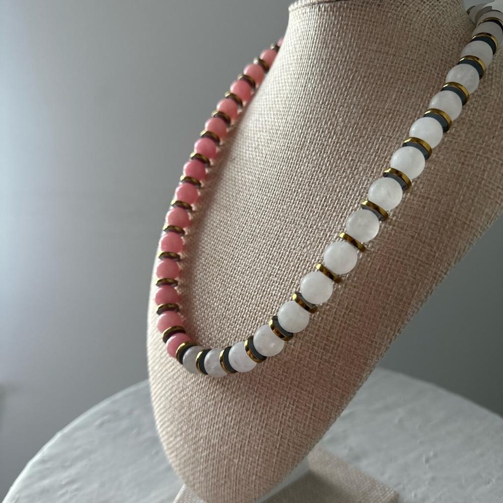 STRAWBERRY QUARTS LIGHT PINK QUART STATEMENT NECKLACE 19” - Picture 8 of 9